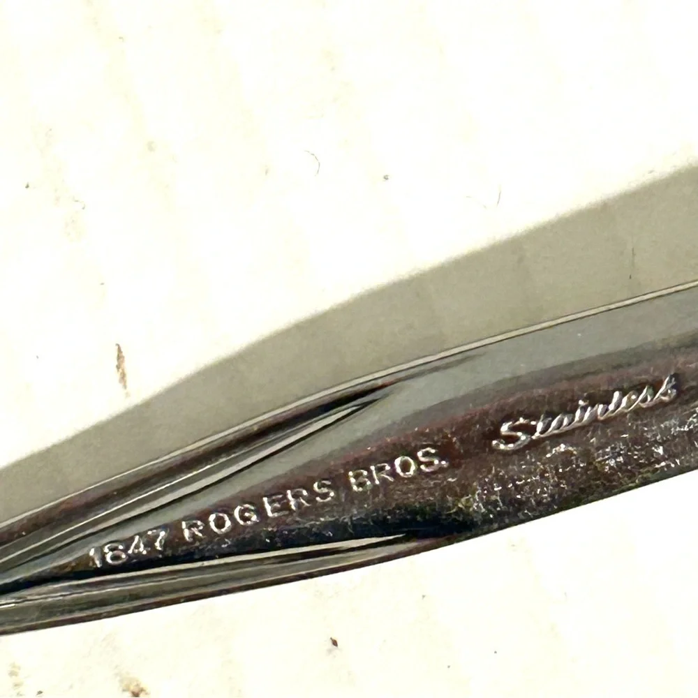 Miscellaneous Lot of 10 Pieces Stainless Flatware Butter Knives Serving